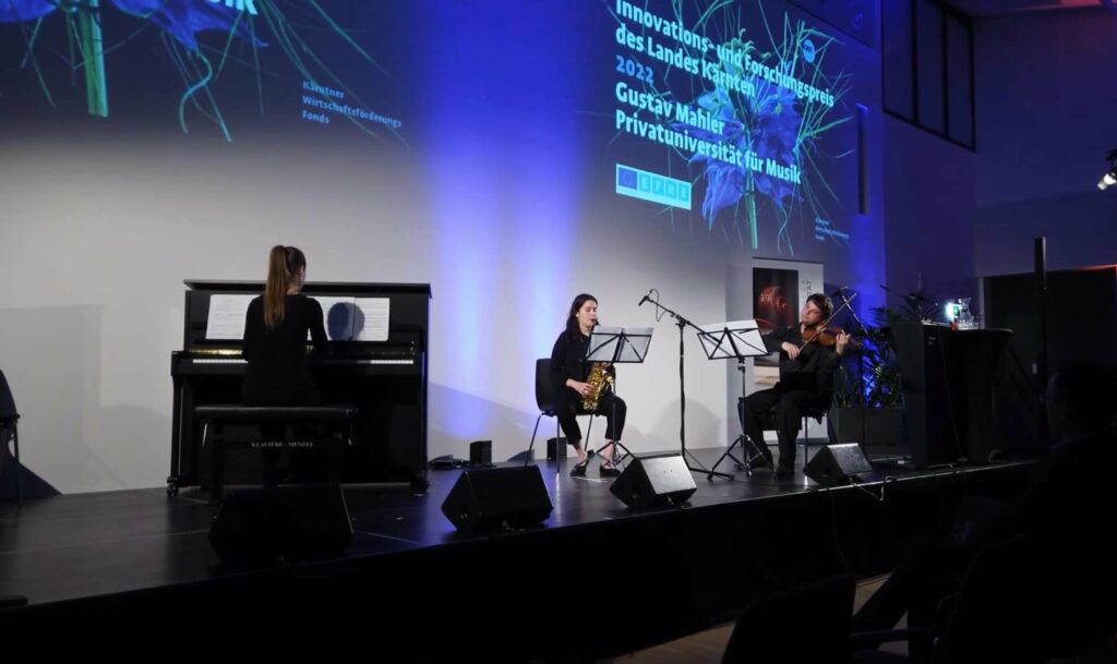 Uraufführung von „Auf zu neuen Ufern“